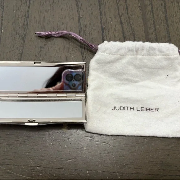 Judith Leiber Silver mirror. - Picture 2 of 4